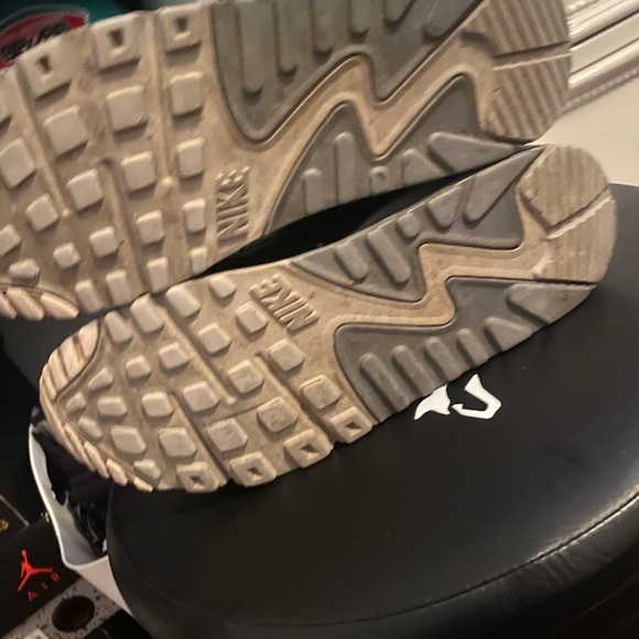 Nike airmax 90 pre-owned descent conditions - Picture 5 of 5